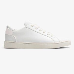 NEW IN BOX Thousand Fell Women’s Lace Up Sneakers 7.5
